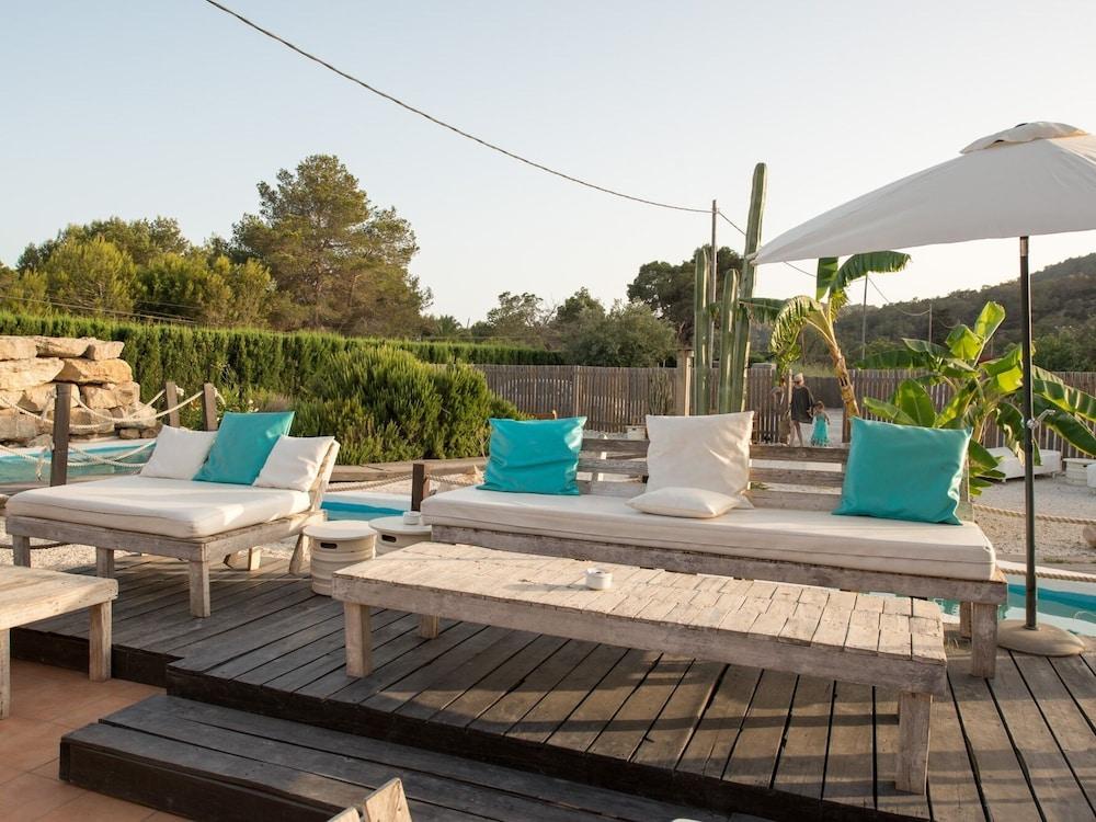 Boutique Hostal La Curandera De Salinas Sant Francesc de s'Estany Экстерьер фото